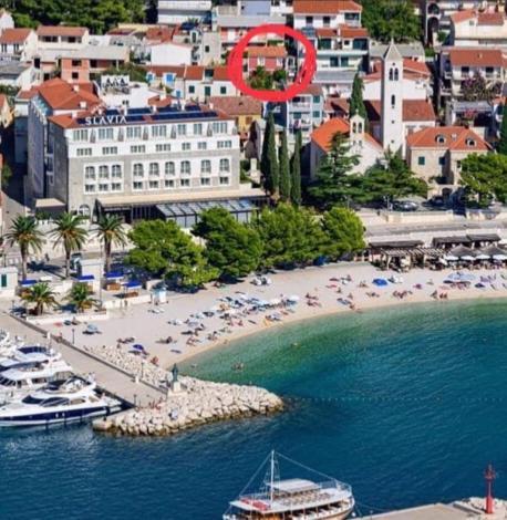 Vintage House For Rent 60M From Sea Lägenhet Baška Voda Exteriör bild